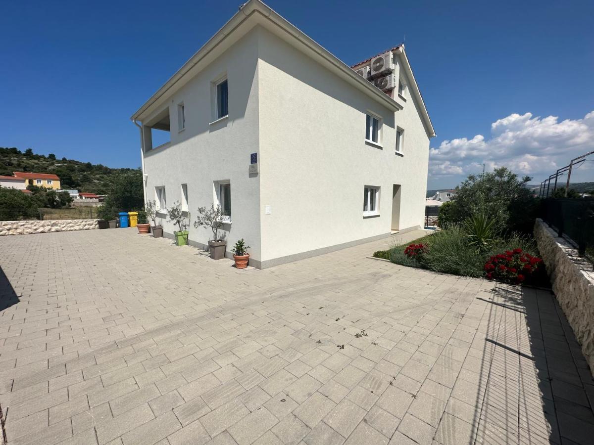 Holiday Home Mb Ražanj المظهر الخارجي الصورة
