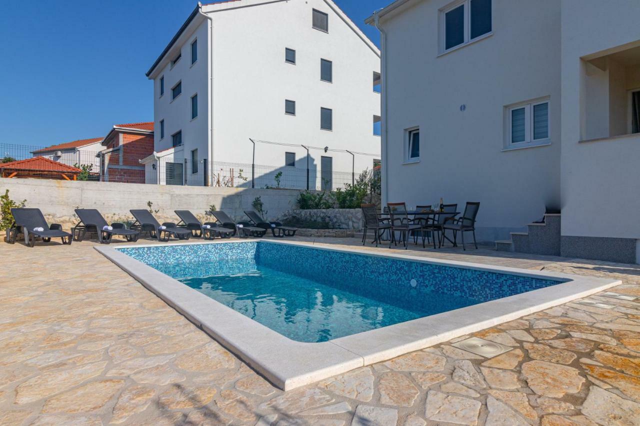 Holiday Home Mb Ražanj المظهر الخارجي الصورة